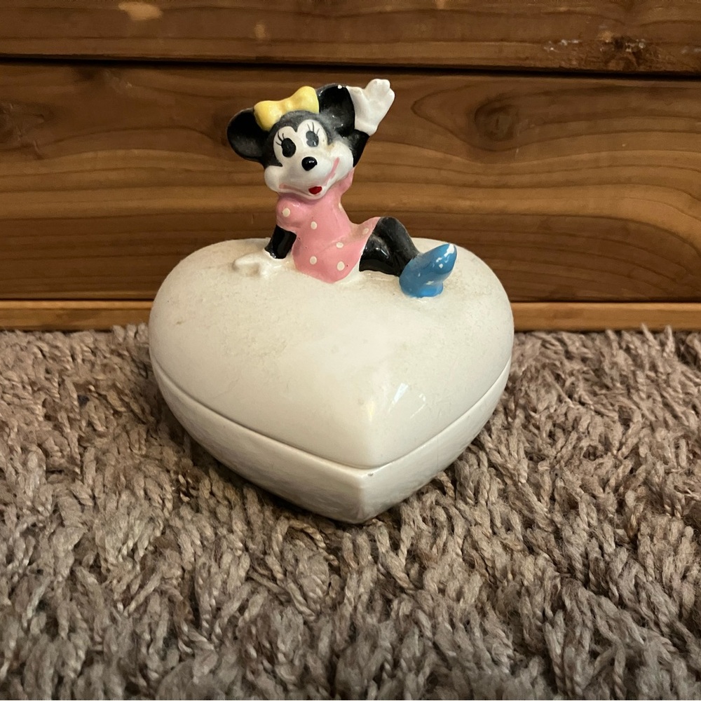 Minnie Mouse Heart-Shaped Trinket Box